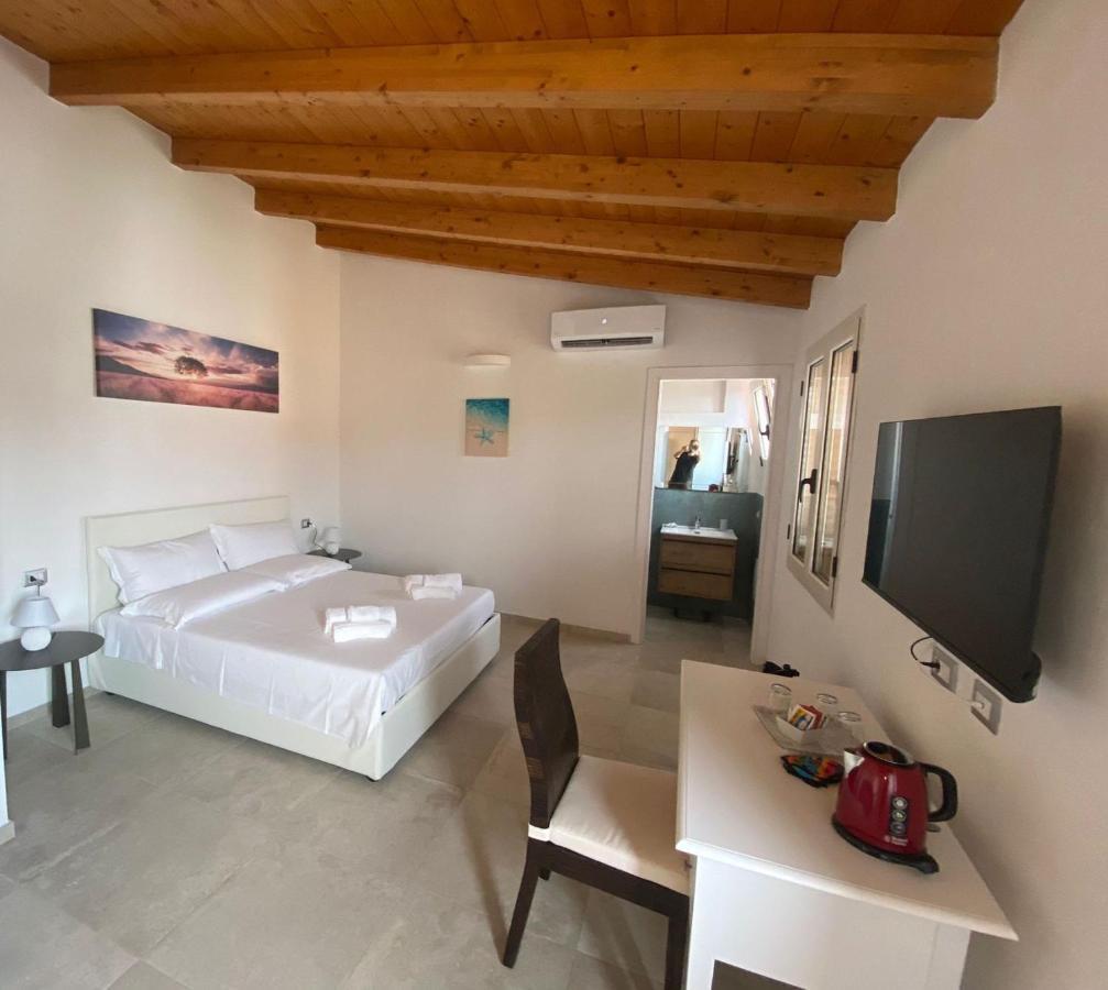 סאן תאודורו Punto Zero Rooms מראה חיצוני תמונה
