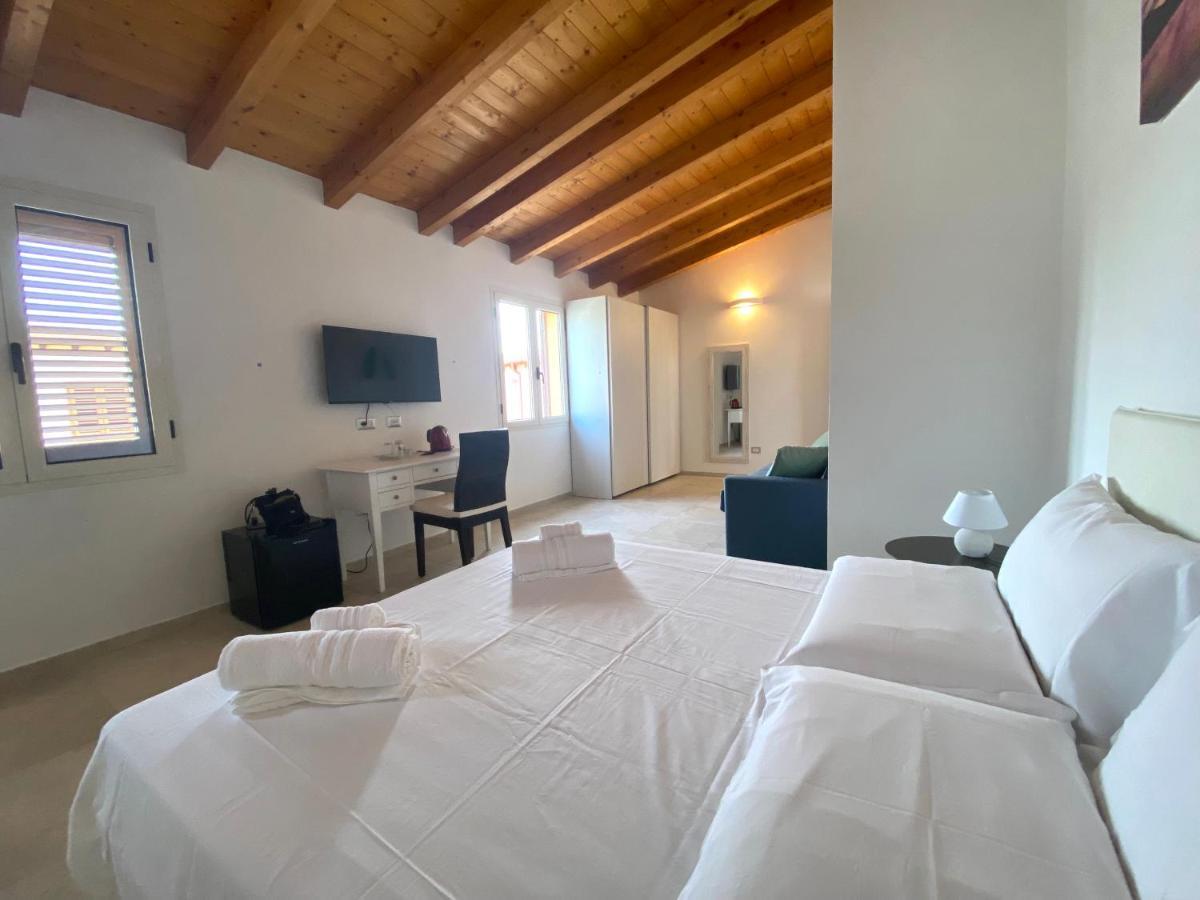 סאן תאודורו Punto Zero Rooms מראה חיצוני תמונה