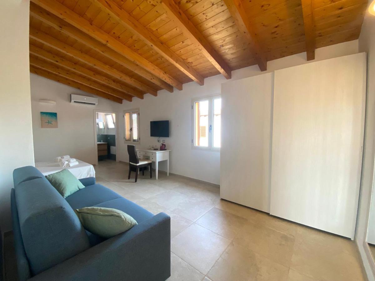 סאן תאודורו Punto Zero Rooms מראה חיצוני תמונה