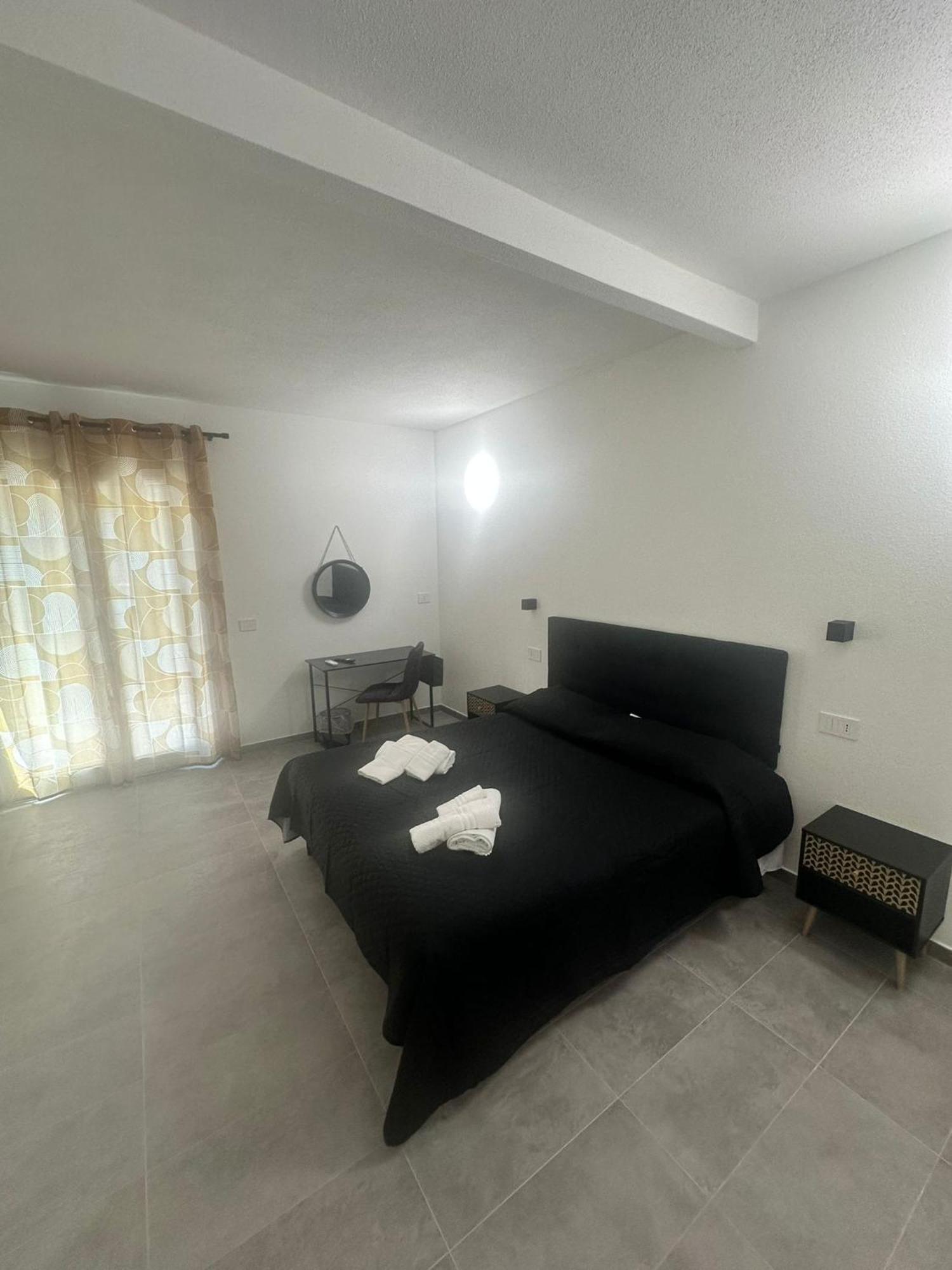 סאן תאודורו Punto Zero Rooms מראה חיצוני תמונה